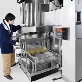 How to clean the ultrasonic tank safely